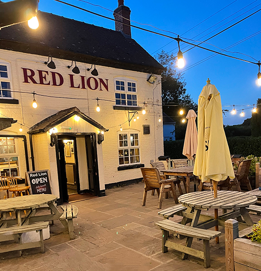 The Red Lion in Hollington Ashbourne